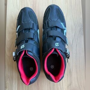 Peloton Black and White Cycling Shoes with Red Cleats men's size 46.